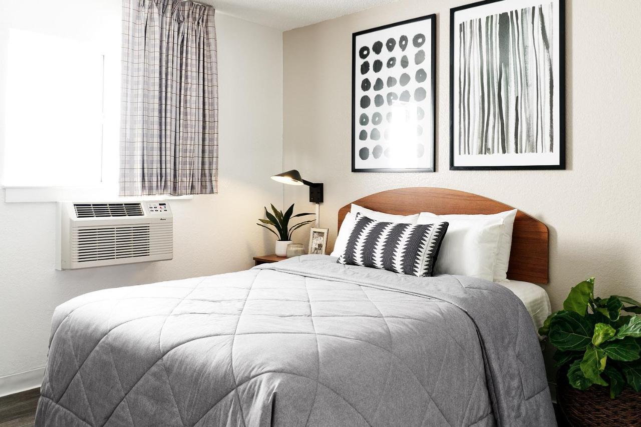 Intown Suites Extended Stay West Palm Beach Fl - Military Trail Rd Eksteriør billede