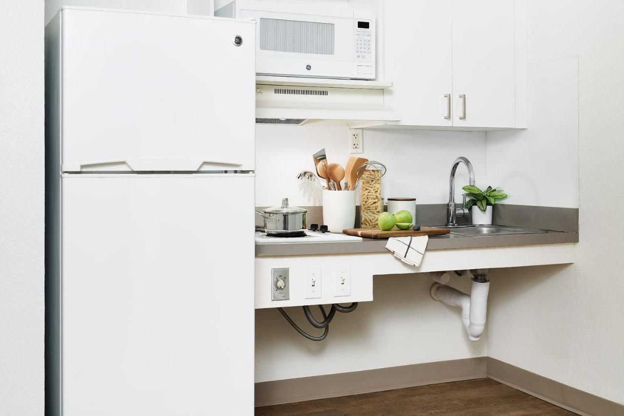 Intown Suites Extended Stay West Palm Beach Fl - Military Trail Rd Eksteriør billede